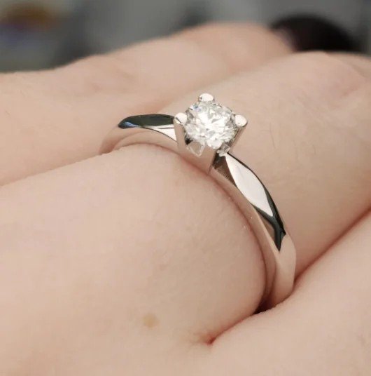 Комплект Deimantas 108888652 17р 0,32ct 0,46ct. купить,NaN