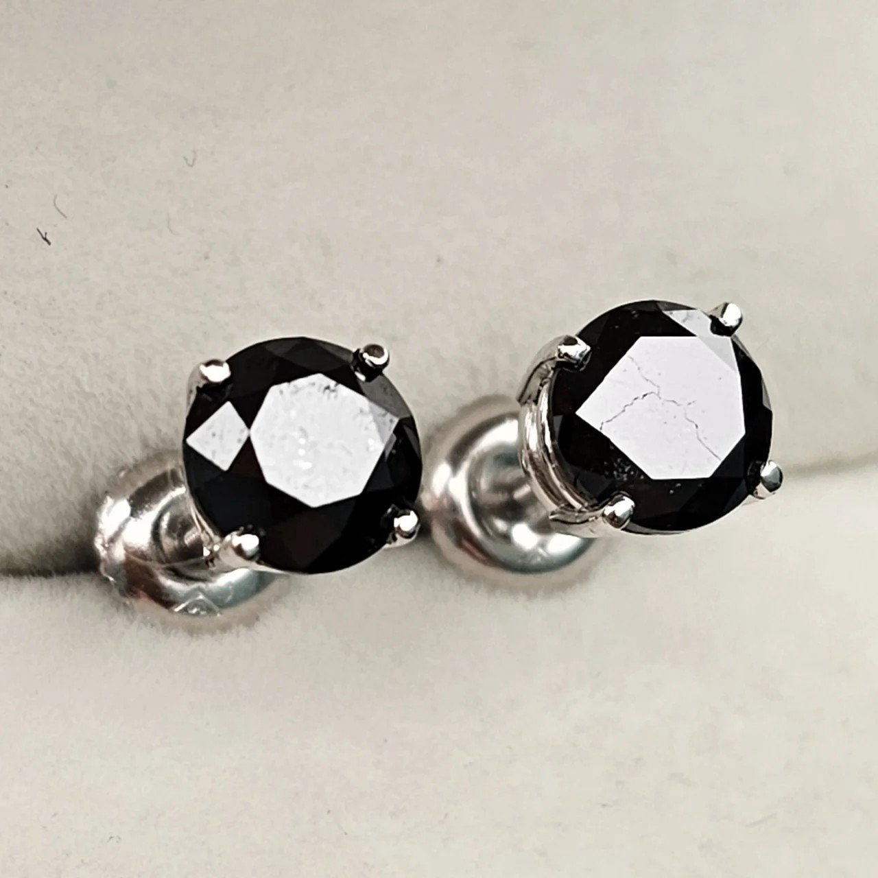 Серьги Deimantas 108826827 1,71гр 2,53ct. купить,NaN