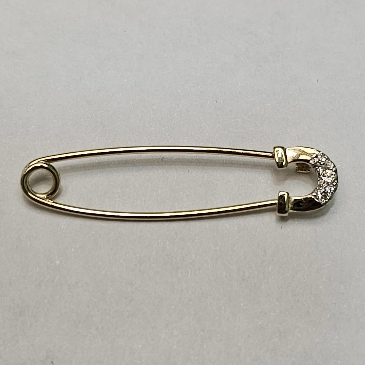 Булавка Deimantas 108826873 0,72гр 0,043ct. купить,NaN