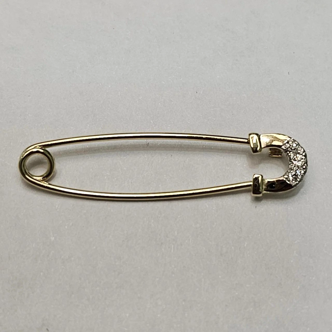 Булавка Deimantas 108826873 0,72гр 0,043ct. купить,NaN