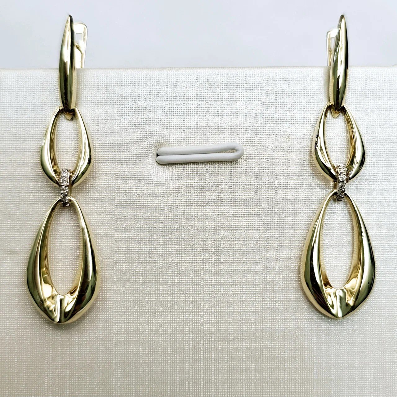 Серьги Deimantas 108826842 4,12гр 0,054ct. купить,NaN