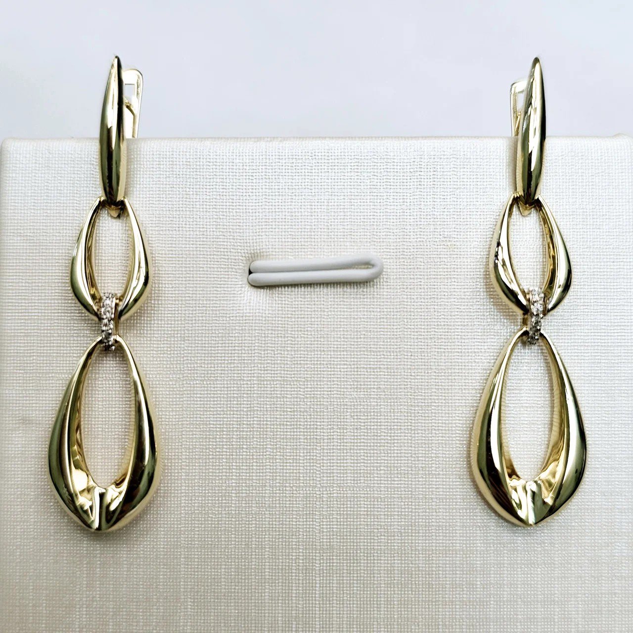 Серьги Deimantas 108826842 4,12гр 0,054ct. купить,NaN