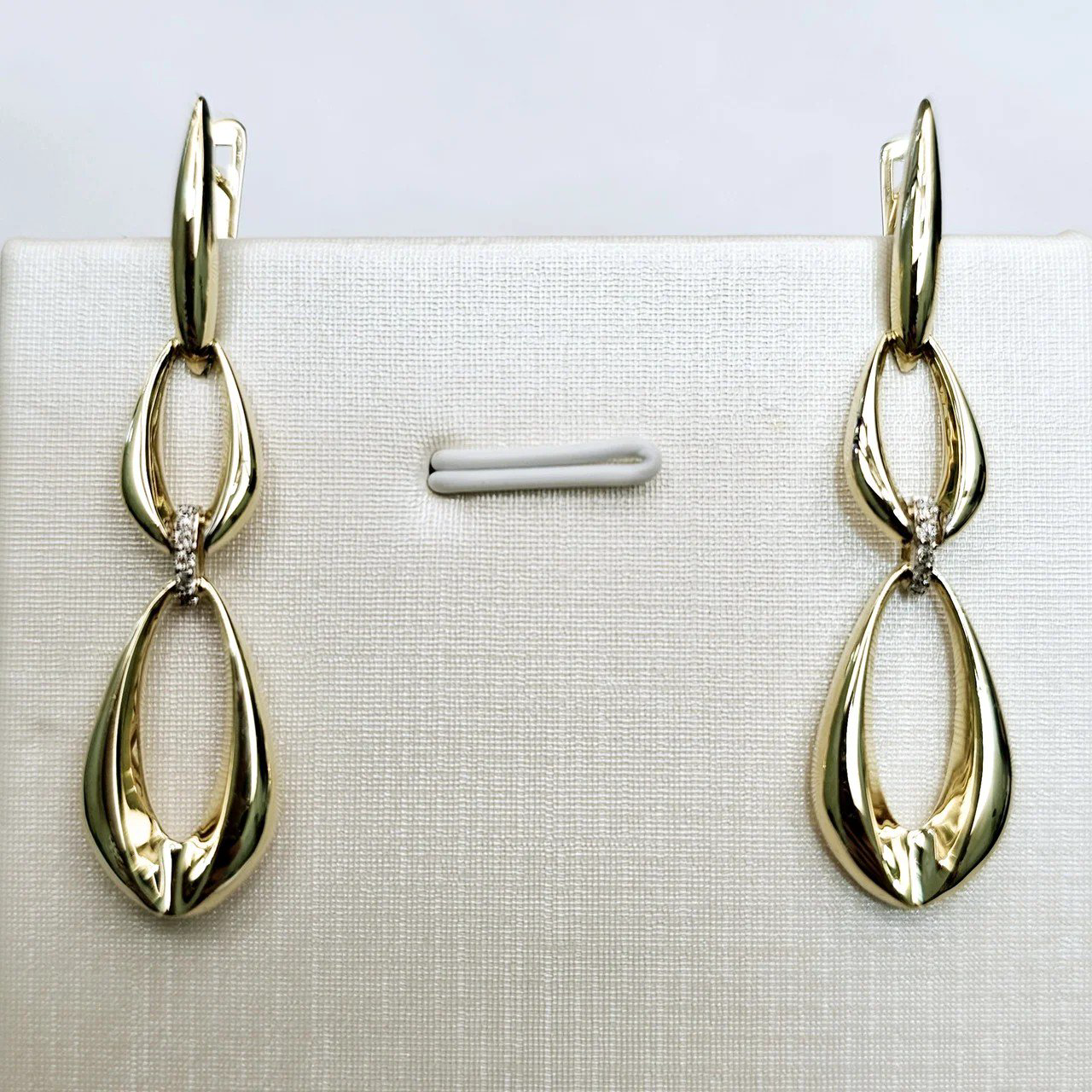 Серьги Deimantas 108826842 4,12гр 0,054ct. купить,NaN