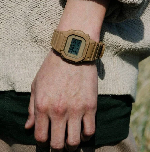 Наручные часы Casio DW-5600NC-5DR