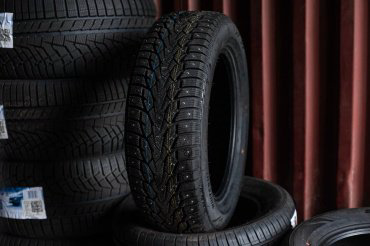 ZMAX Winternova Stud III 215/70 R16 100 T с шипами купить,72700