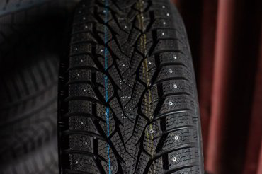 ZMAX Winternova Stud III 215/70 R16 100 T с шипами купить,72700