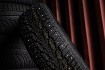 ZMAX Winternova Stud III 215/70 R16 100 T с шипами купить,72700