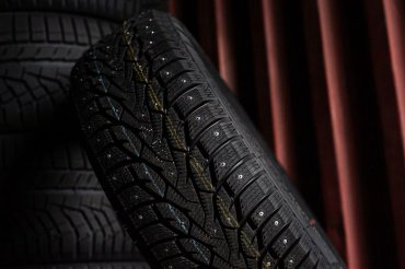 ZMAX Winternova Stud III 215/70 R16 100 T с шипами купить,72700