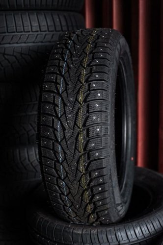 ZMAX Winternova Stud III 215/70 R16 100 T с шипами купить,72700