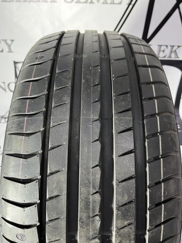 Triangle EffeX Sport TH202 245/45 R19 102 Y без шипов