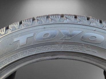 Toyo Observe Garit GIZ 225/50 R17 94Q без шипов купить,NaN