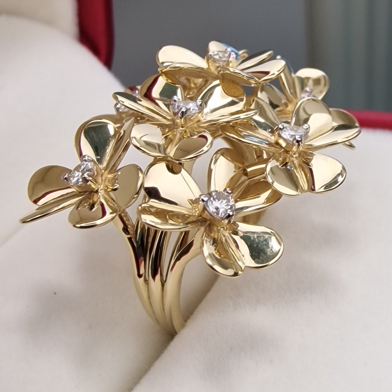 Кольцо Deimantas 101763177 18,5р 7,84гр 0,48ct. купить,NaN