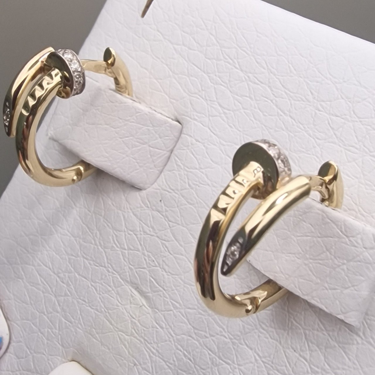 Серьги Deimantas 101763204 3,71гр 0,06ct. купить,NaN