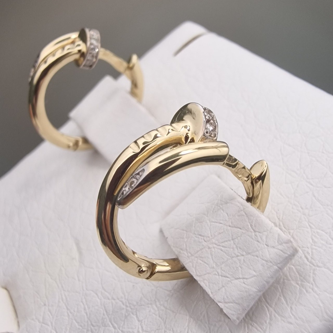Серьги Deimantas 101763204 3,71гр 0,06ct. купить,NaN