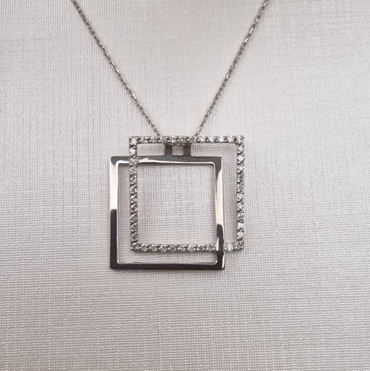 Кулон Deimantas 101763212 1,03гр 0,207ct. купить,NaN