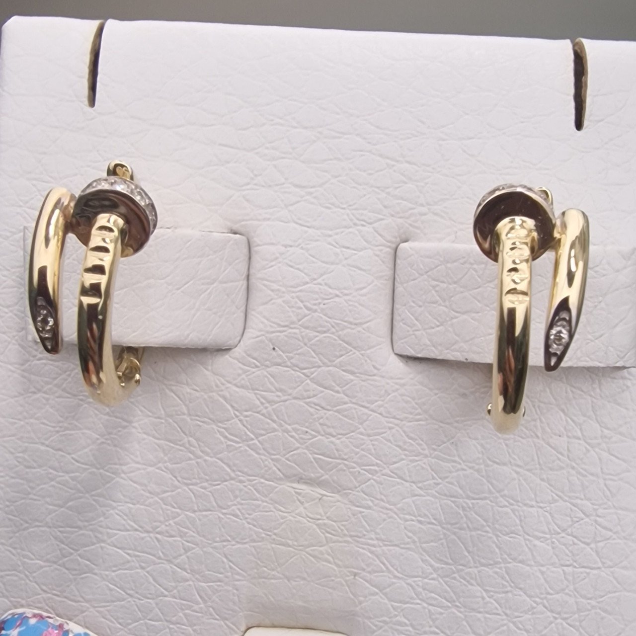 Серьги Deimantas 101763204 3,71гр 0,06ct. купить,NaN