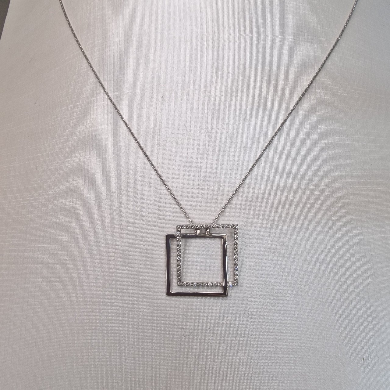 Кулон Deimantas 101763212 1,03гр 0,207ct. купить,NaN