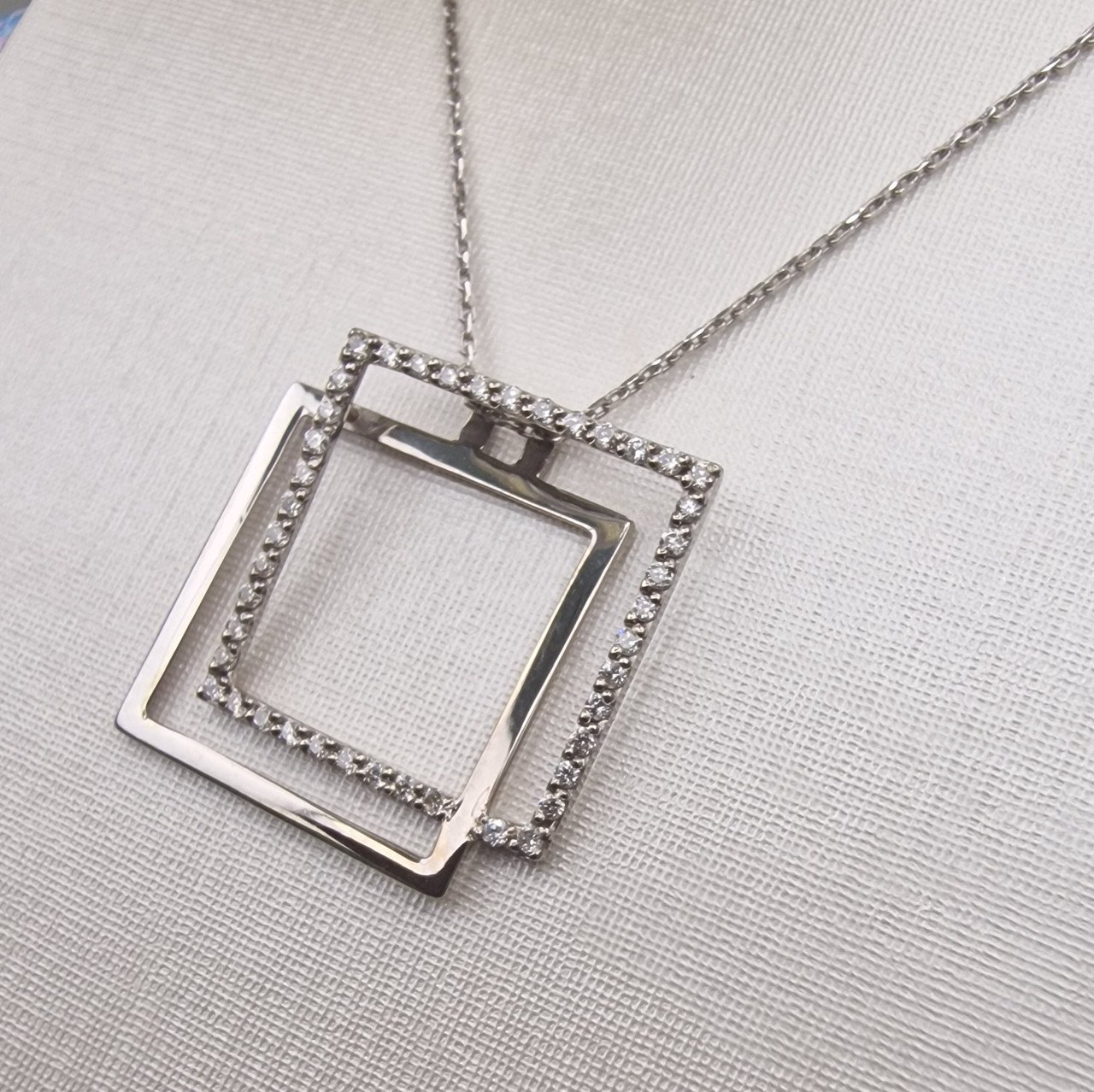 Кулон Deimantas 101763212 1,03гр 0,207ct. купить,NaN