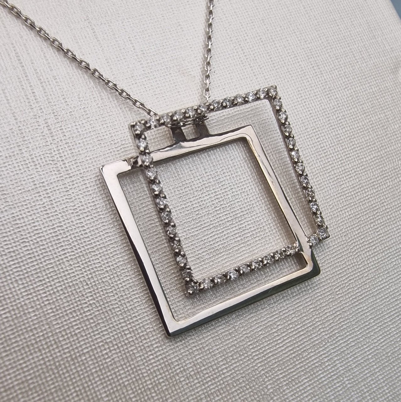 Кулон Deimantas 101763212 1,03гр 0,207ct. купить,NaN