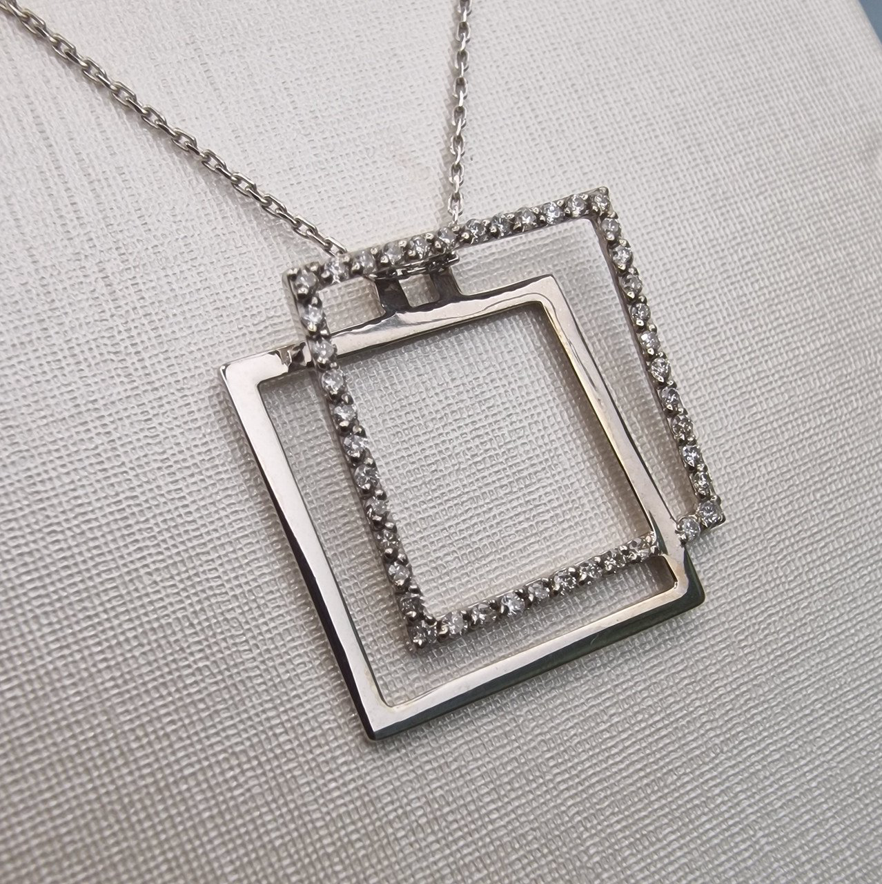 Кулон Deimantas 101763212 1,03гр 0,207ct. купить,NaN