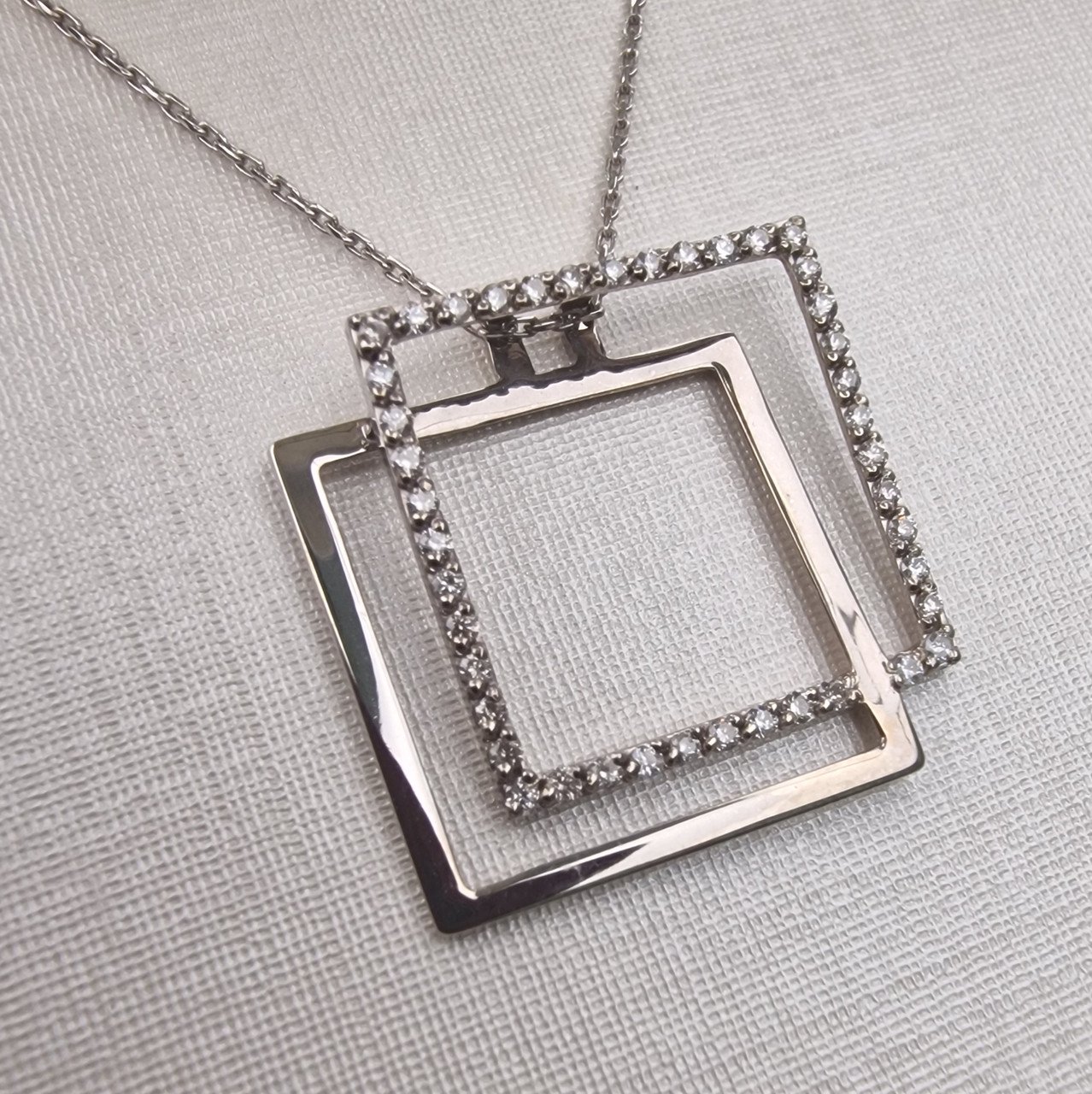 Кулон Deimantas 101763212 1,03гр 0,207ct. купить,NaN