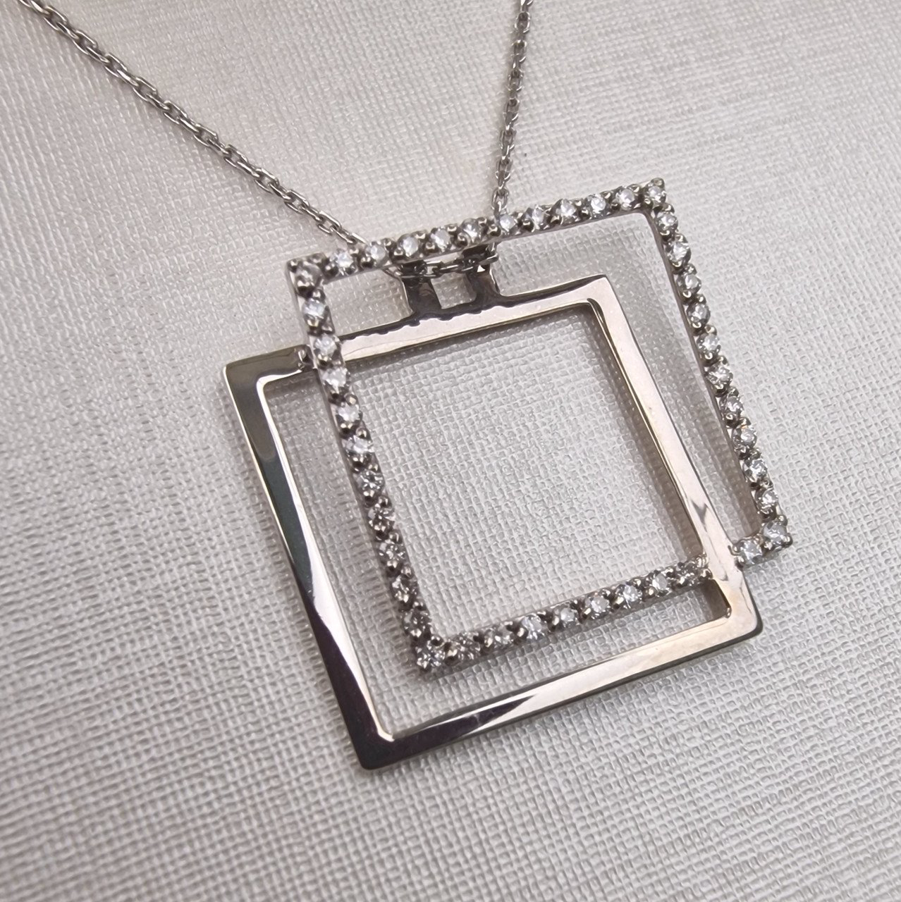 Кулон Deimantas 101763212 1,03гр 0,207ct. купить,NaN