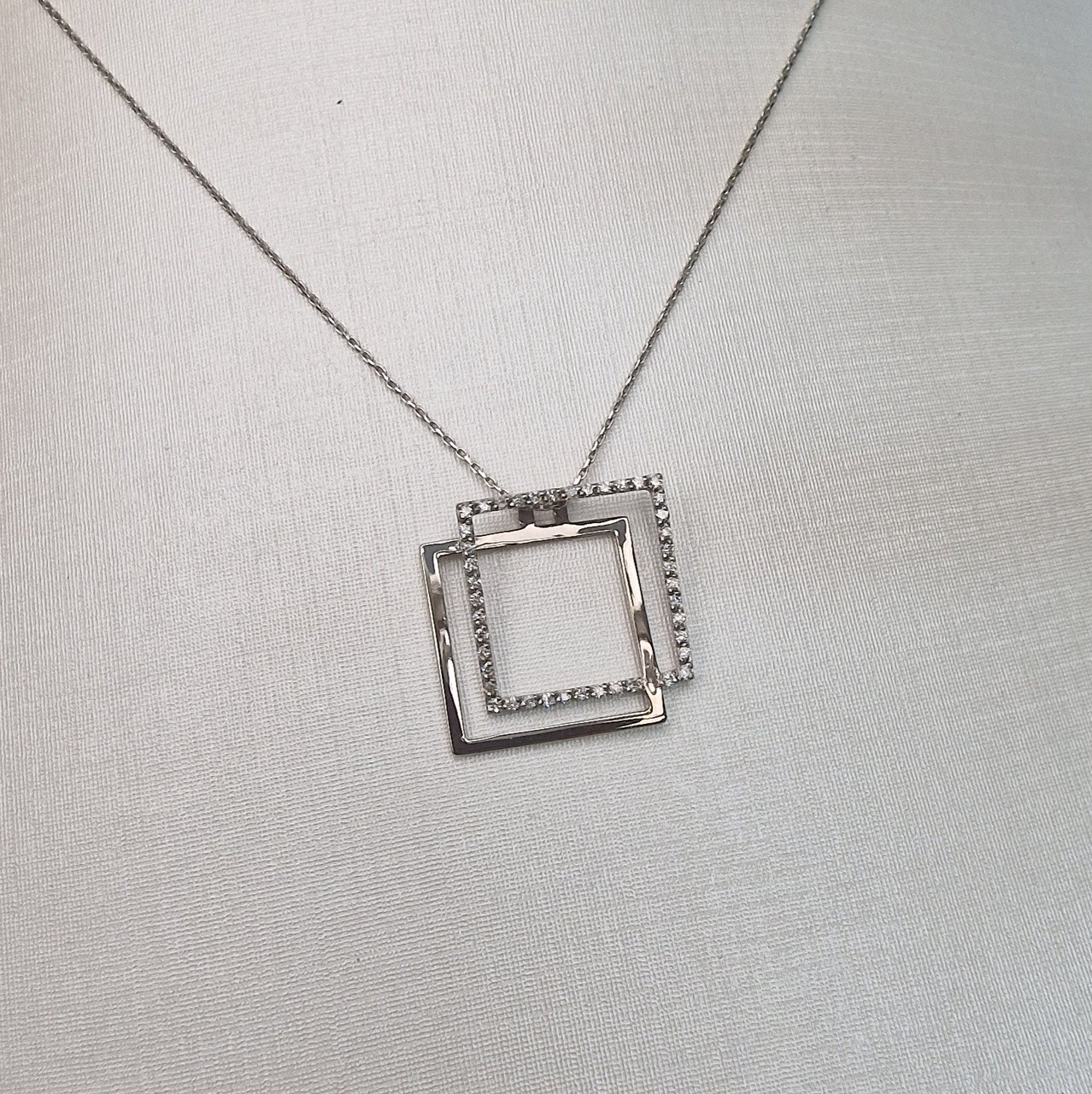 Кулон Deimantas 101763212 1,03гр 0,207ct. купить,NaN