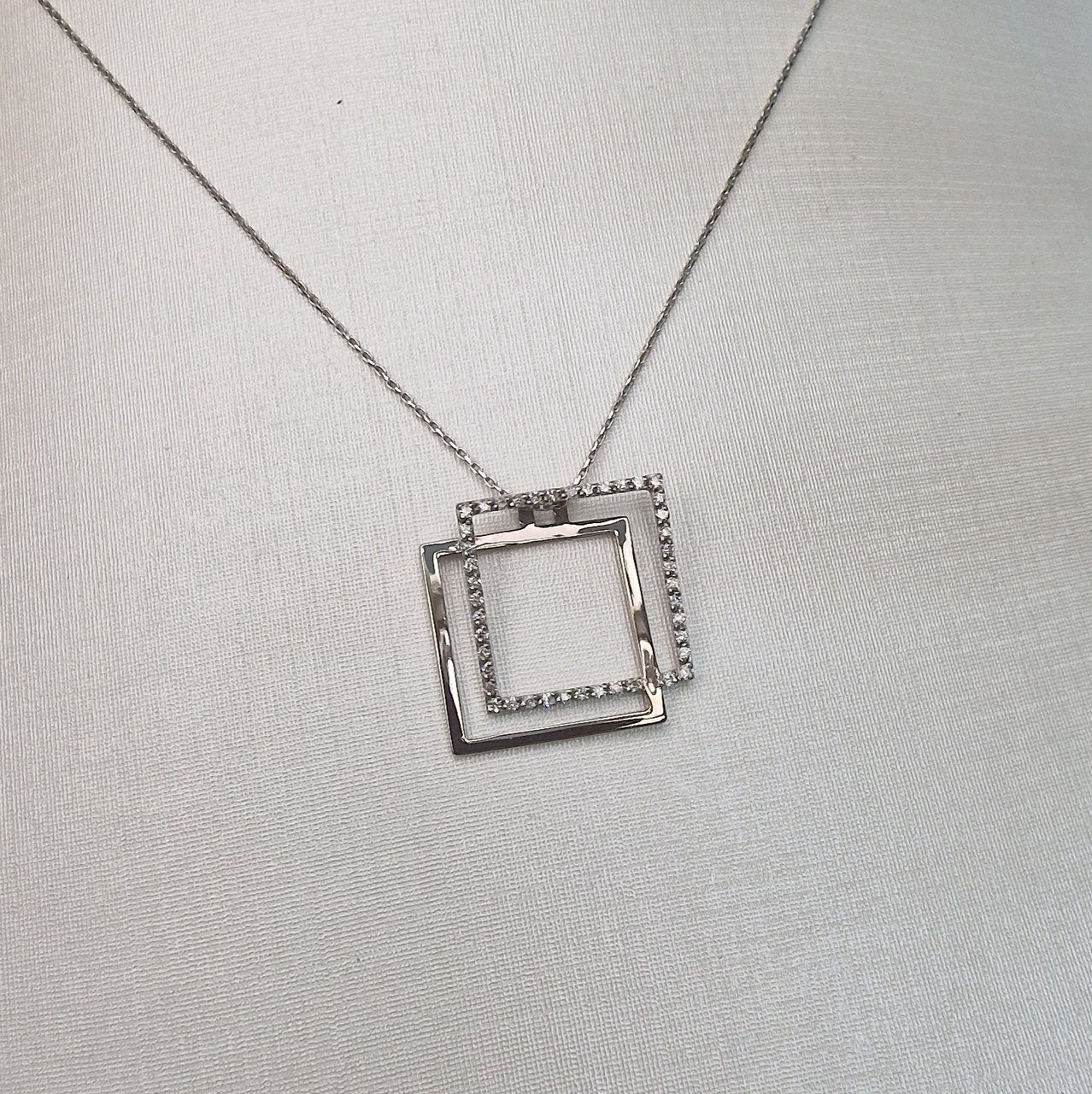 Кулон Deimantas 101763212 1,03гр 0,207ct. купить,NaN