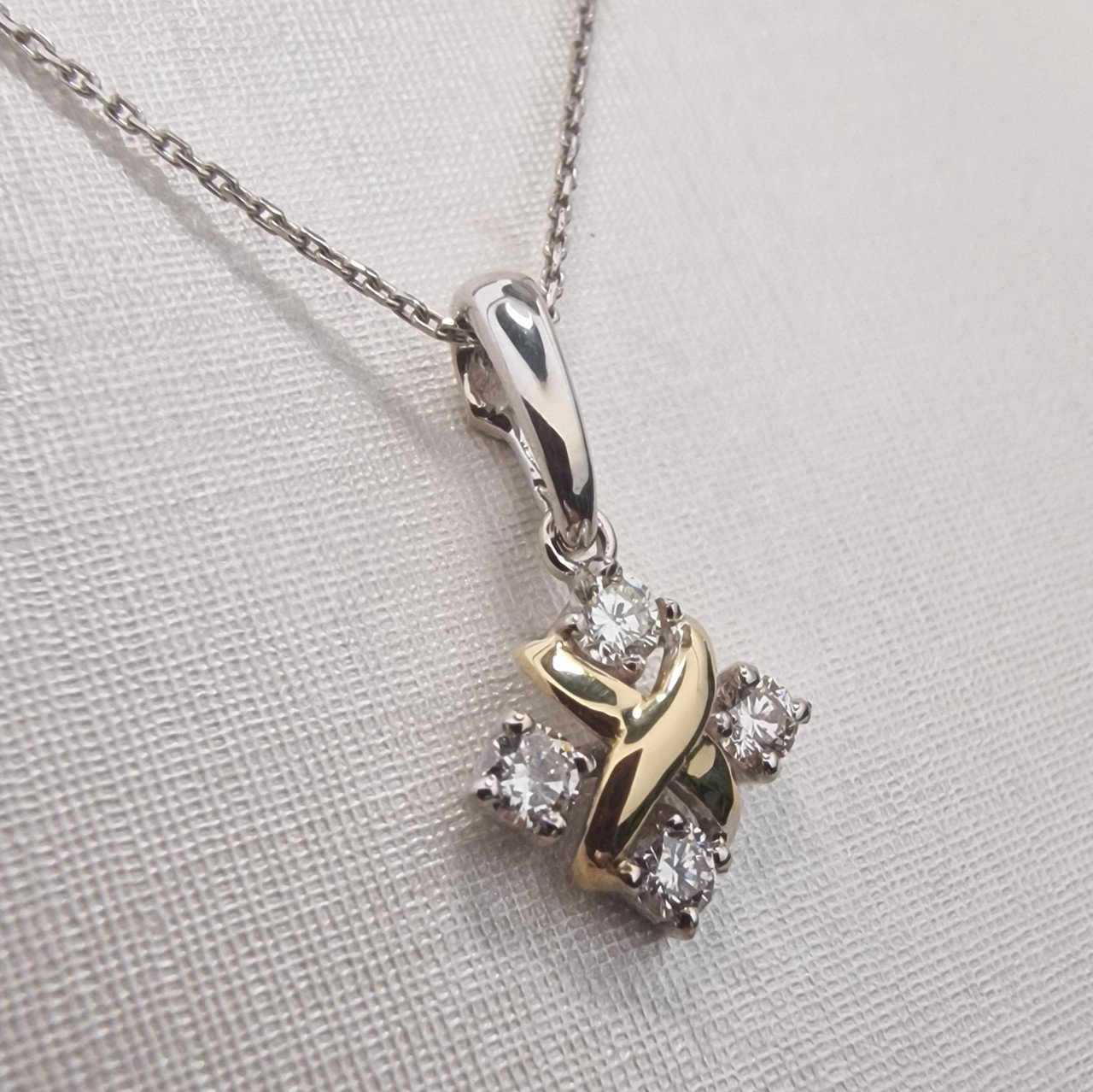 Кулон Deimantas 101763232 0,97гр 0,22ct. купить,NaN