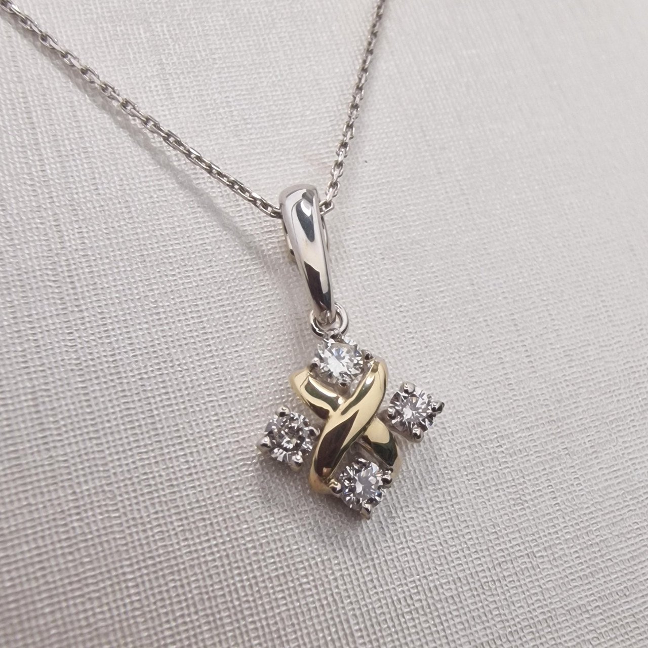 Кулон Deimantas 101763232 0,97гр 0,22ct. купить,NaN
