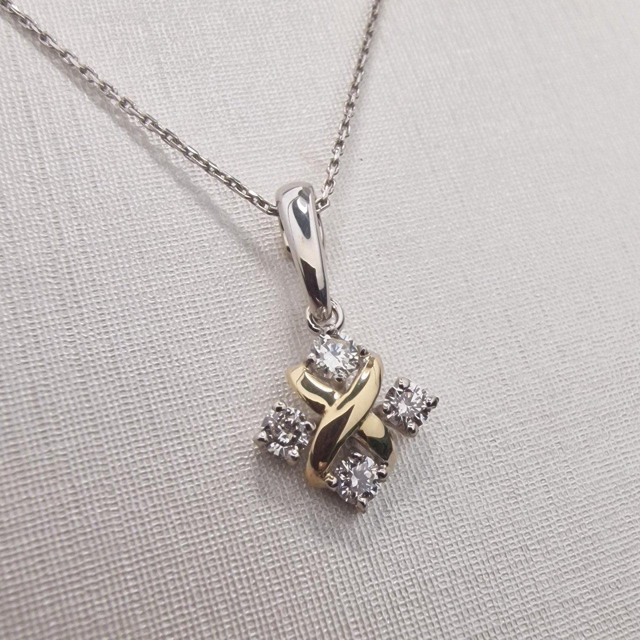 Кулон Deimantas 101763232 0,97гр 0,22ct. купить,NaN