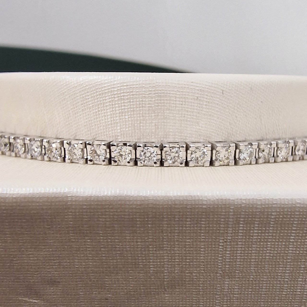 Браслет Deimantas 101808684 17р 9,57гр 2,17ct. купить,NaN