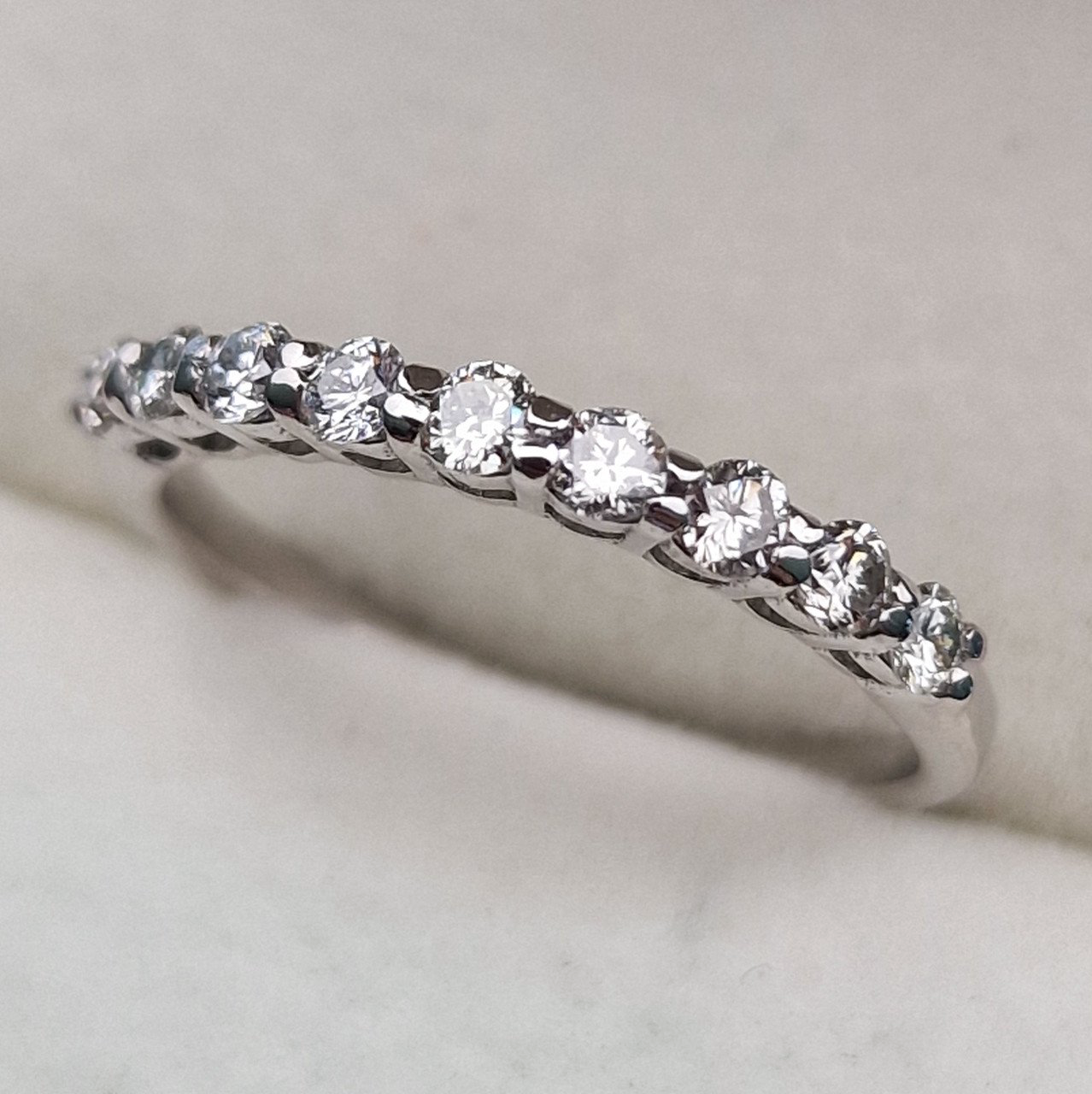 Кольцо Deimantas 101933231 17р 1,72гр 0,373ct. купить,NaN