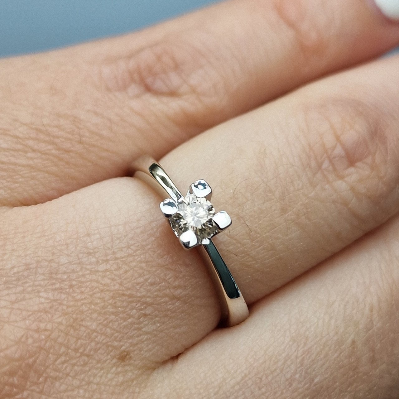 Кольцо Deimantas 101933243 17р 2,85гр 0,23ct. купить,NaN