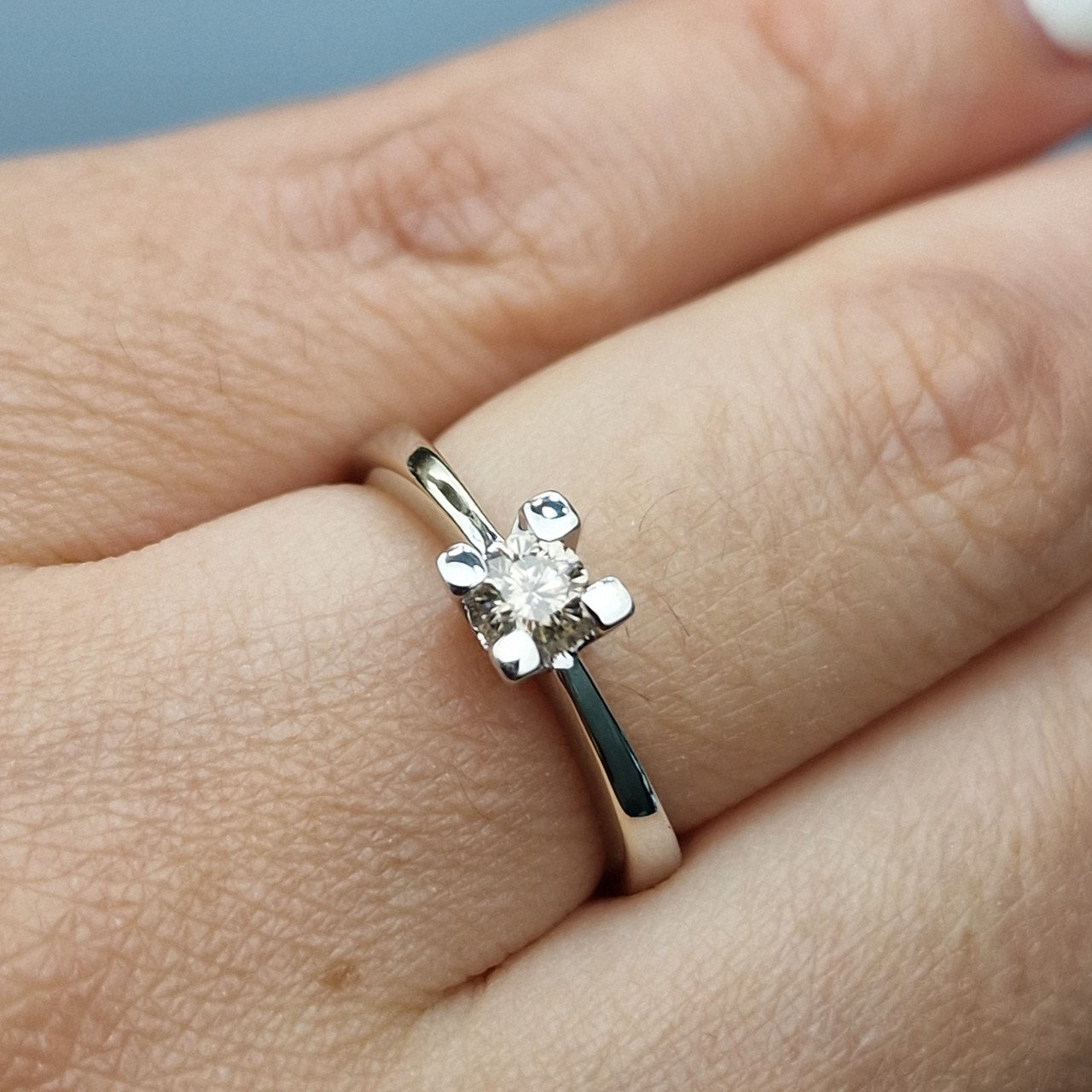 Кольцо Deimantas 101933243 17р 2,85гр 0,23ct. купить,NaN