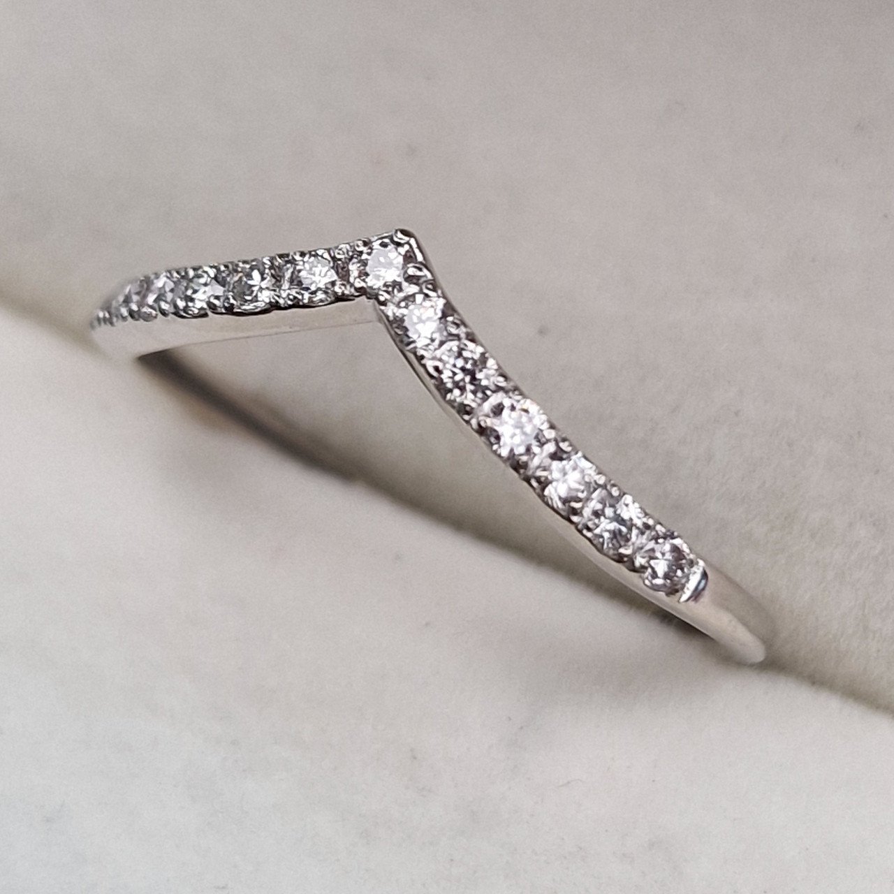 Кольцо Deimantas 101934116 17р 1,02гр 0,181ct. купить,NaN