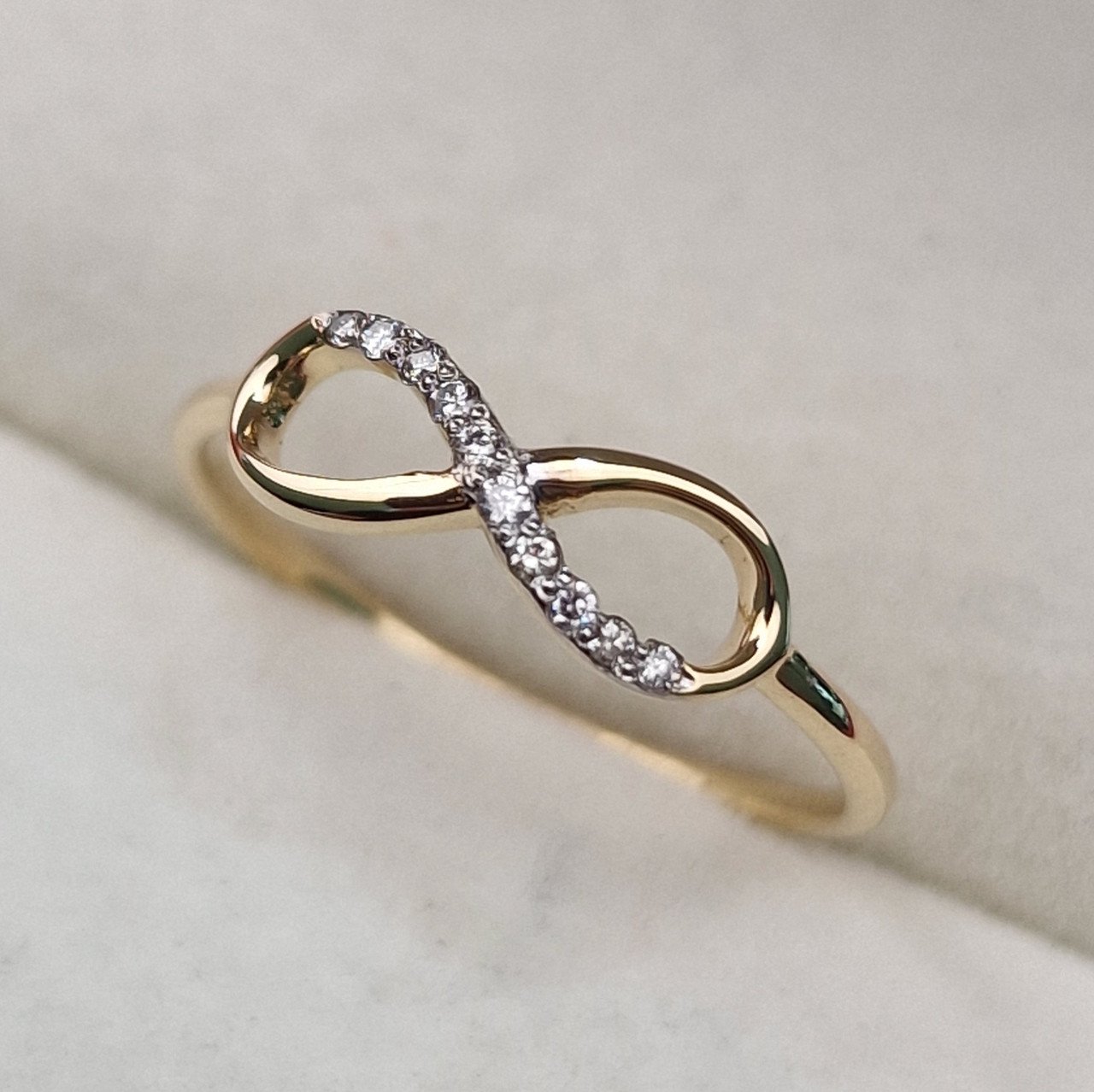 Кольцо Deimantas 101934122 17р 1,16гр 0,047ct. купить,NaN