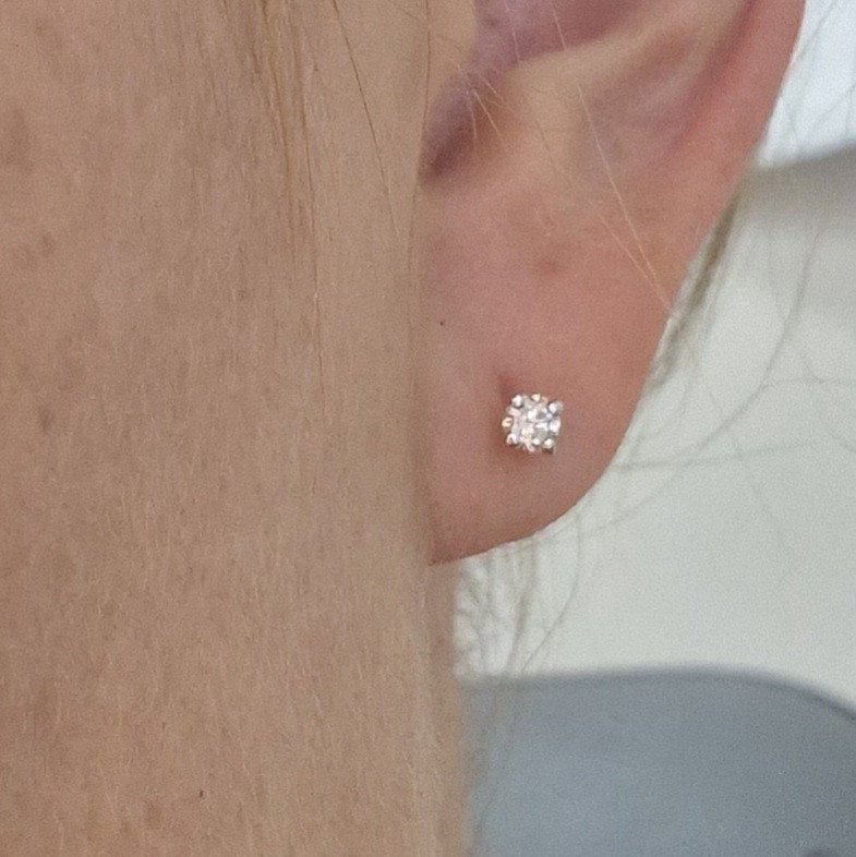 Серьги Deimantas 101934172 0,91гр 0,227ct. купить,NaN