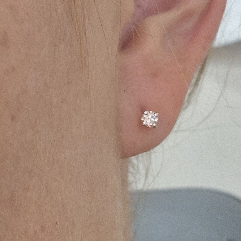 Серьги Deimantas 101934164 0,9гр 0,226ct. купить,NaN