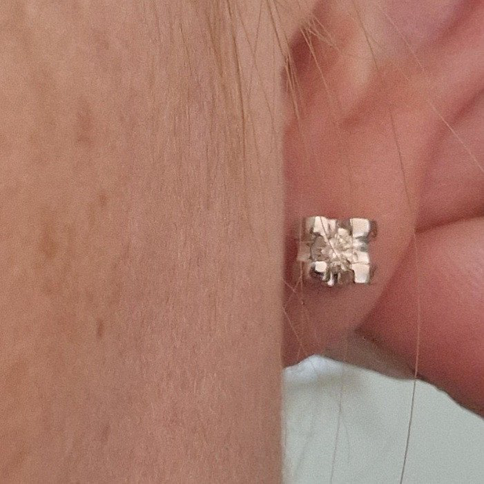 Серьги Deimantas 101934220 2,26гр 0,261ct. купить,NaN