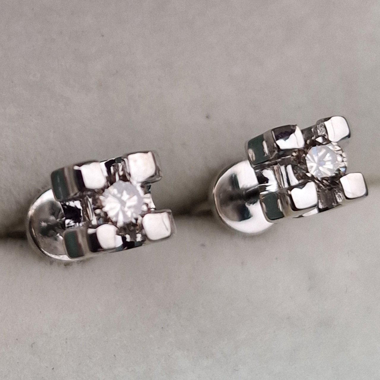 Серьги Deimantas 101934220 2,26гр 0,261ct. купить,NaN