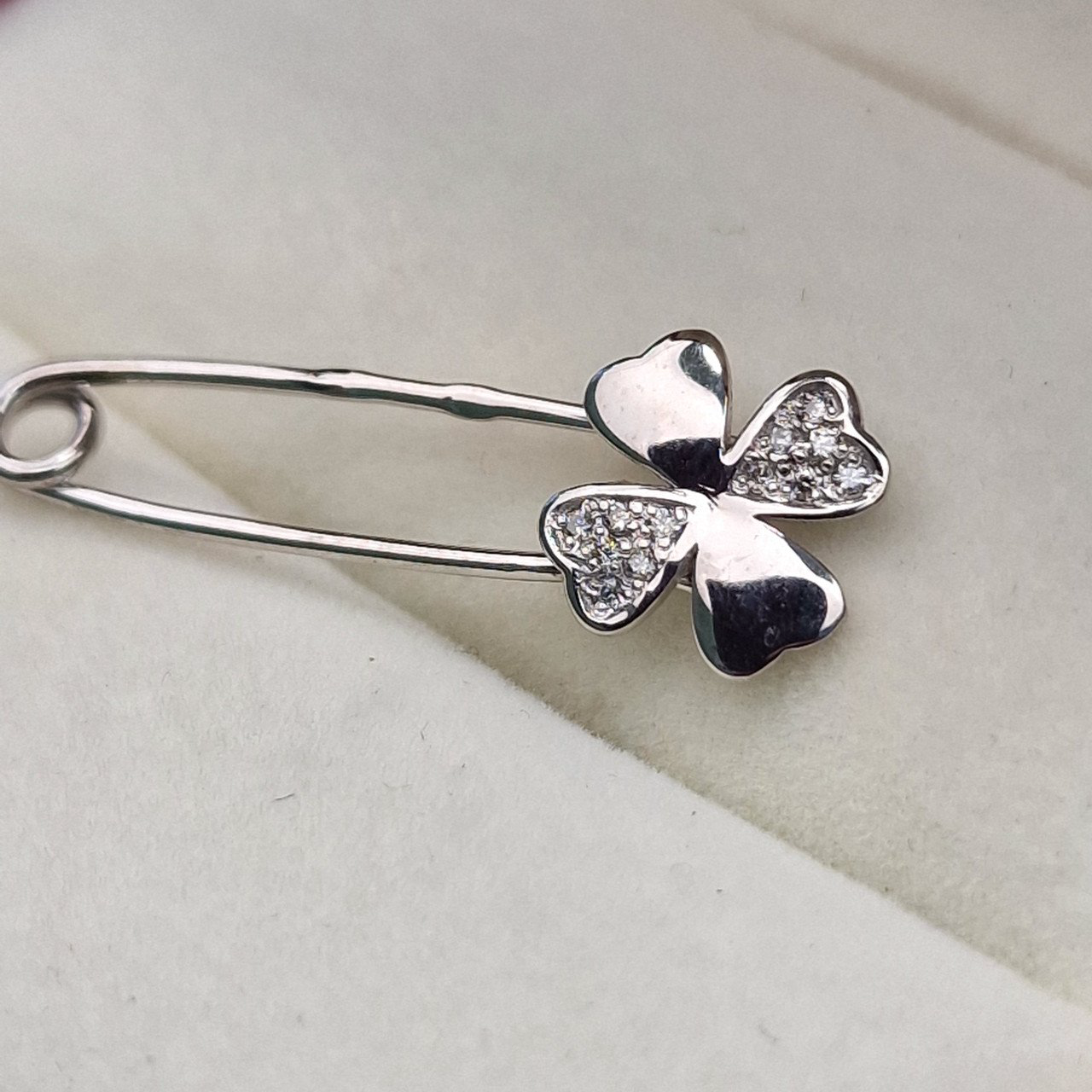 Булавка Deimantas 101934272 1,07гр 0,050ct. купить,NaN