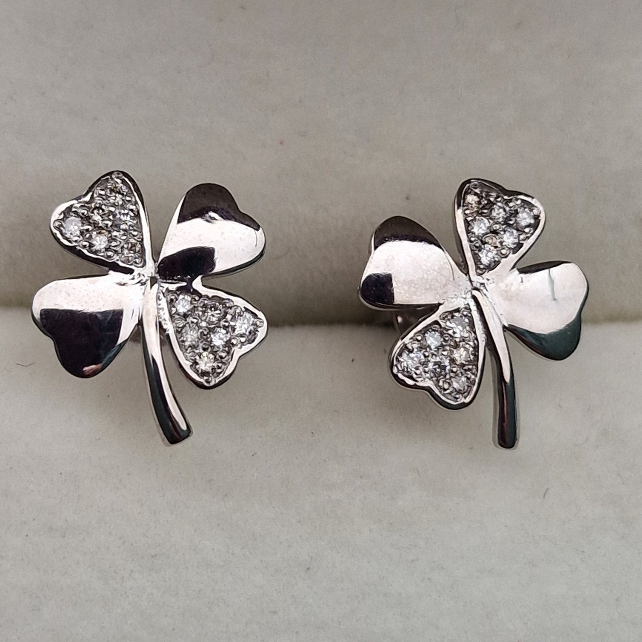 Серьги Deimantas 101934231 2,02гр 0,147ct. купить,NaN