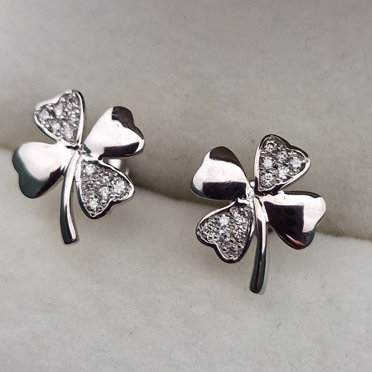 Серьги Deimantas 101934231 2,02гр 0,147ct. купить,NaN
