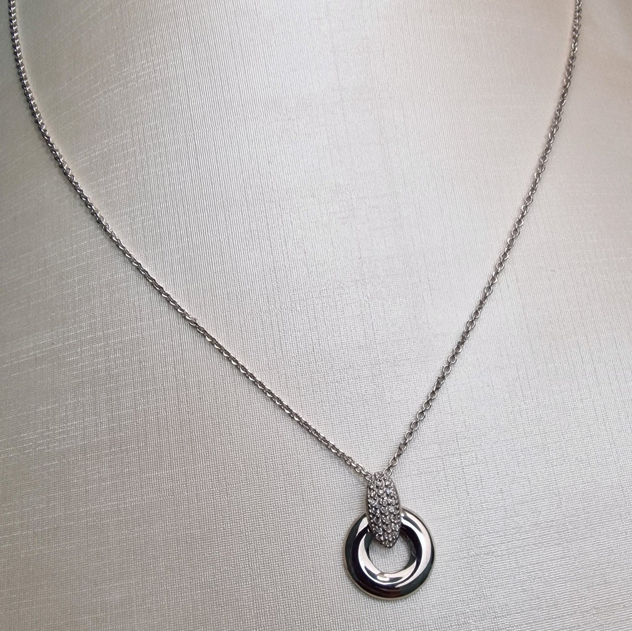 Кулон Deimantas 101934310 0,96гр 0,106ct. купить,NaN