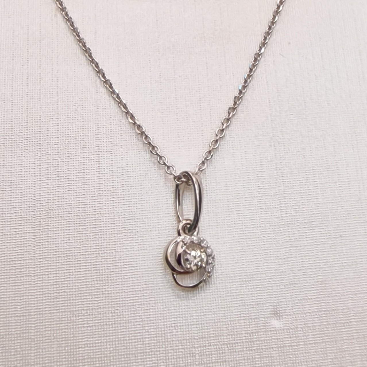 Кулон Deimantas 101934426 0,48гр 0,163ct. купить,NaN