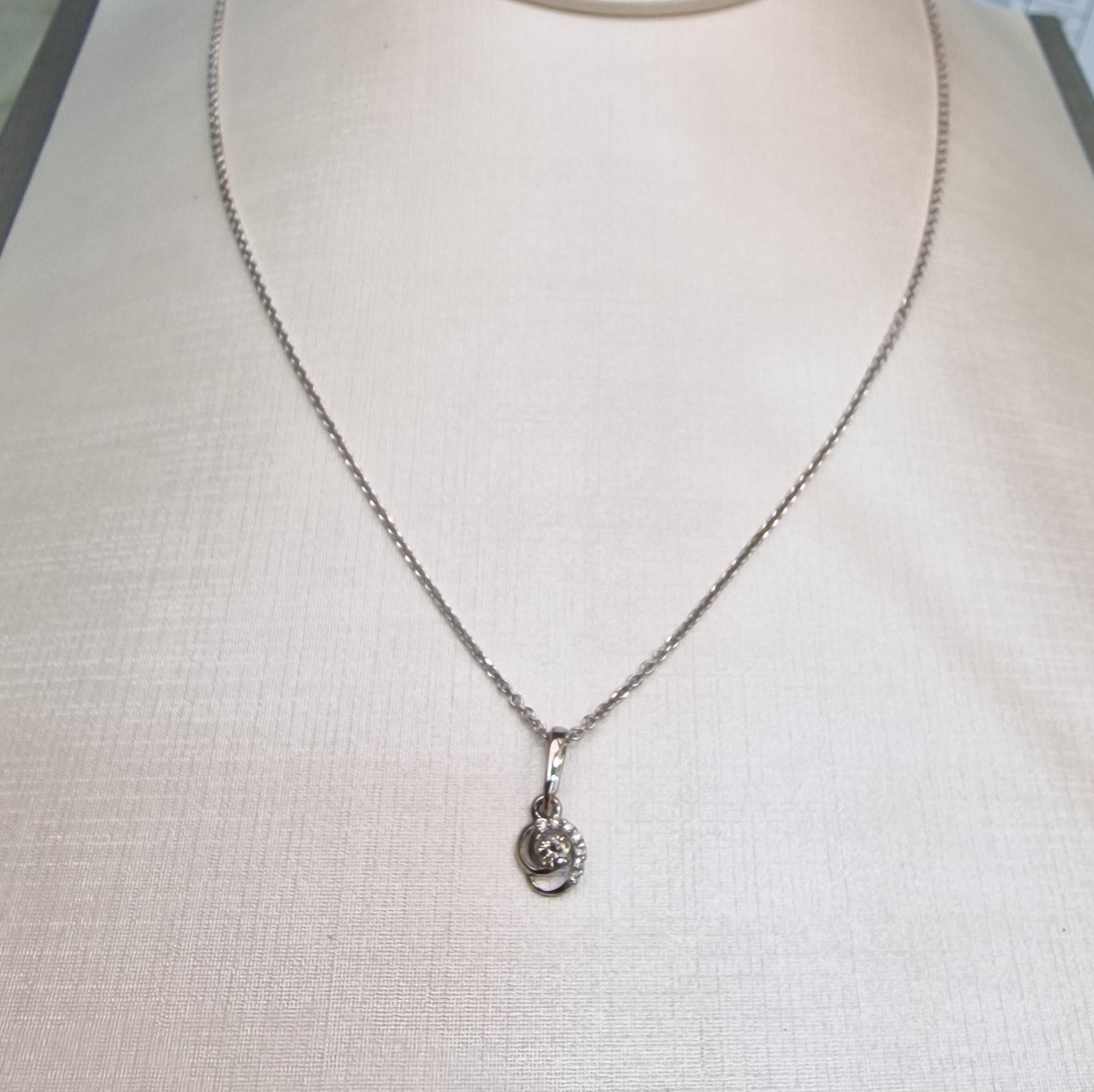 Кулон Deimantas 101934426 0,48гр 0,163ct. купить,NaN