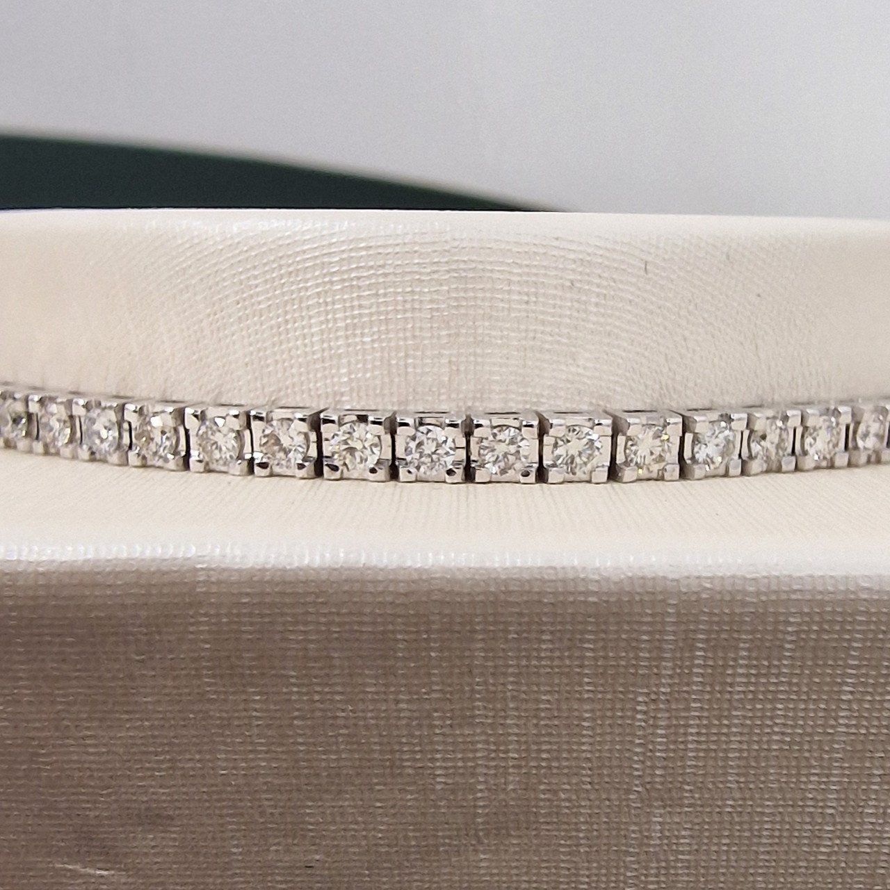 Браслет Deimantas 102074555 17,5р 10,83гр 2,37ct. купить,NaN