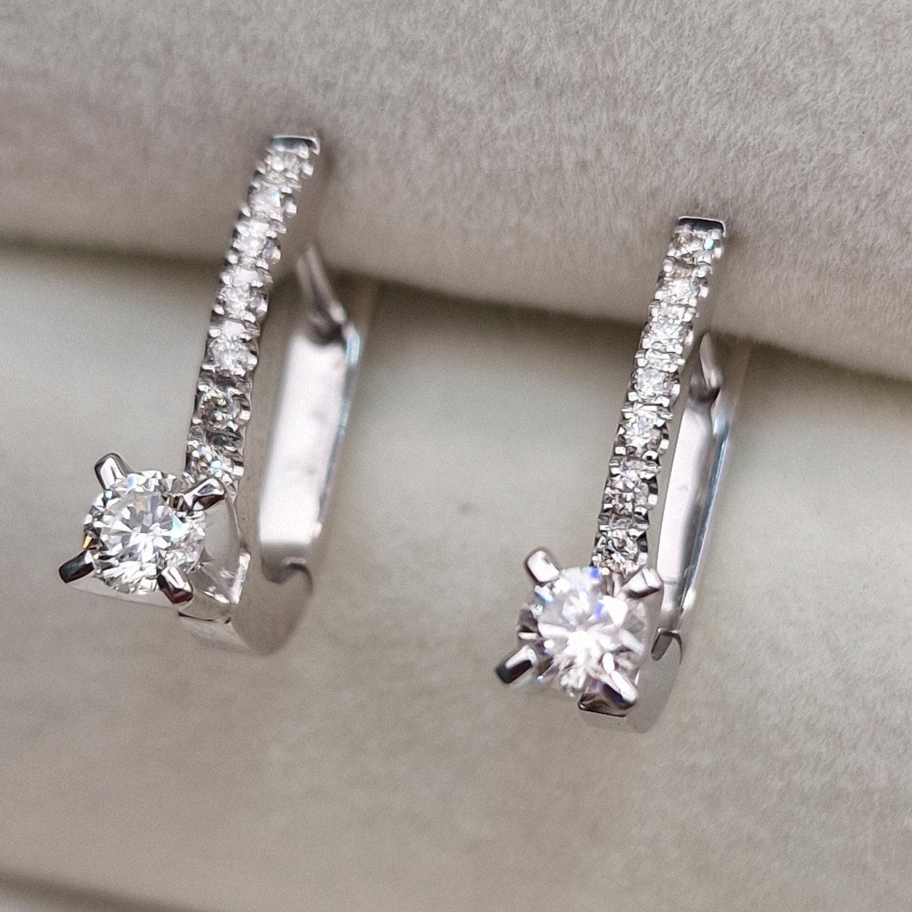 Серьги Deimantas 102074558 3,05гр 0,465ct. купить,NaN