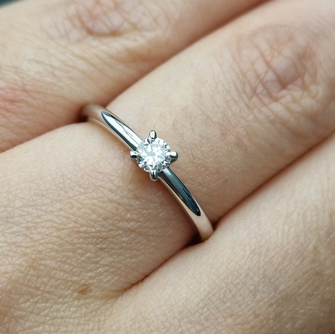 Кольцо Deimantas 102074563 17,5р 2,25гр 0,18ct. купить,NaN